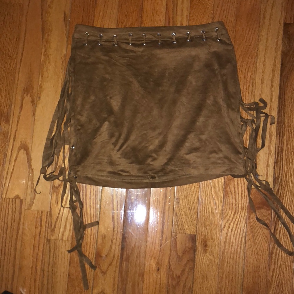 Onetheland brown skirt